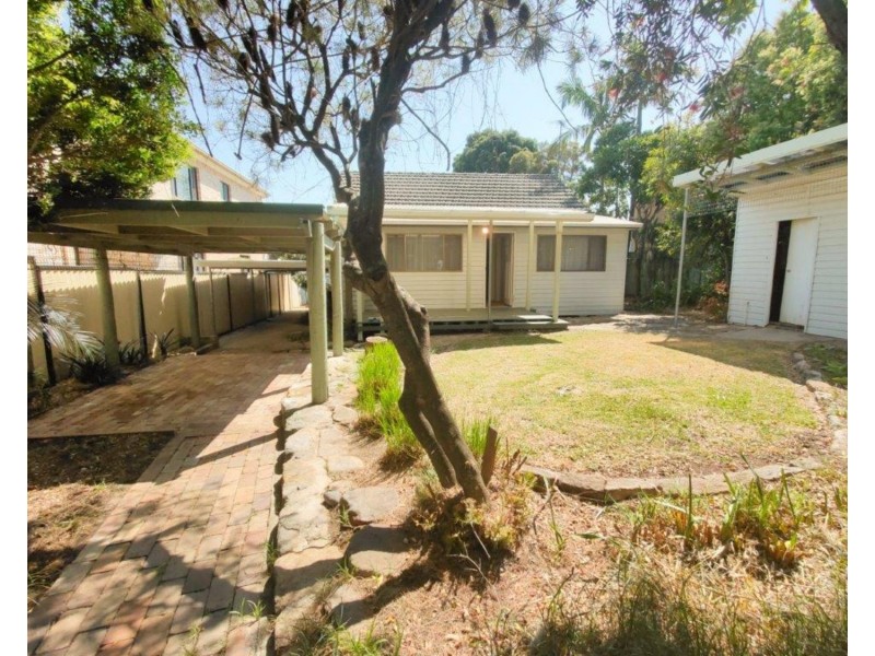 23 Barry Avenue, Mortdale NSW 2223
