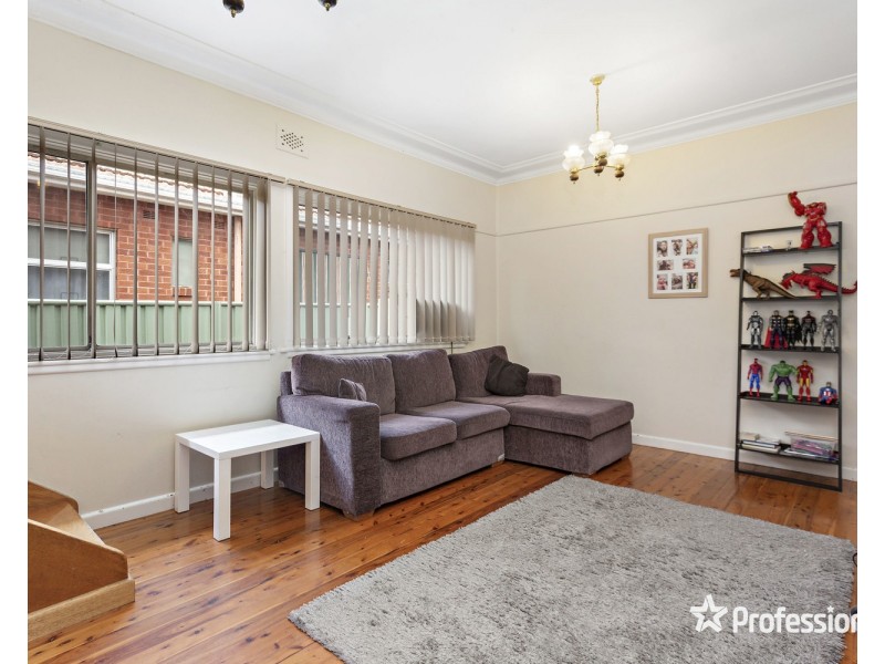 11 Springfield Road, Padstow NSW 2211