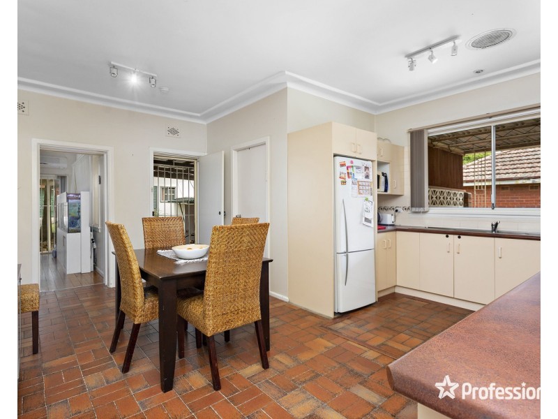 11 Springfield Road, Padstow NSW 2211