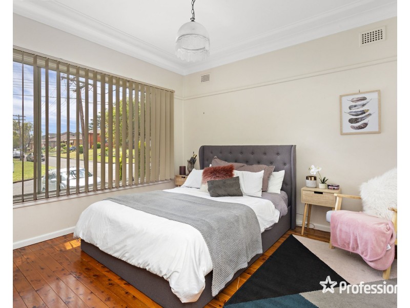 11 Springfield Road, Padstow NSW 2211