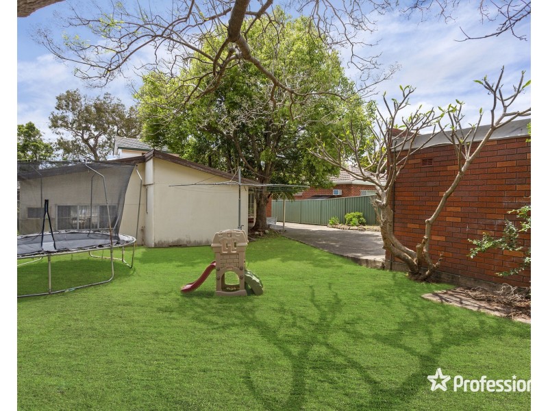 11 Springfield Road, Padstow NSW 2211