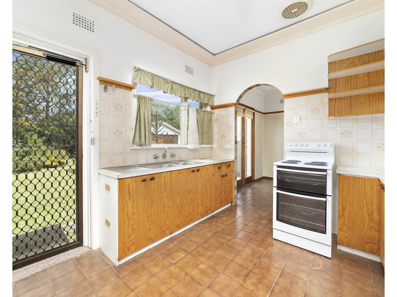 42 Lambeth Street, Panania NSW 2213