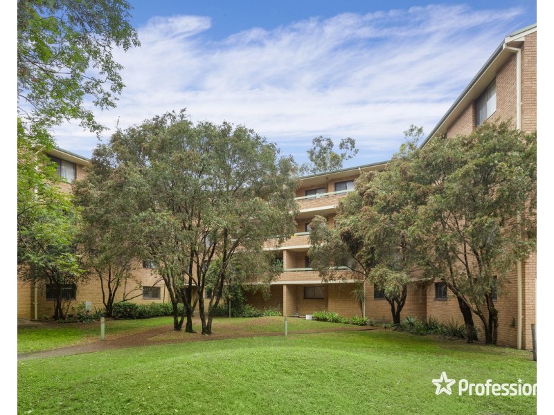 6/8 Swan Street, Revesby NSW 2212