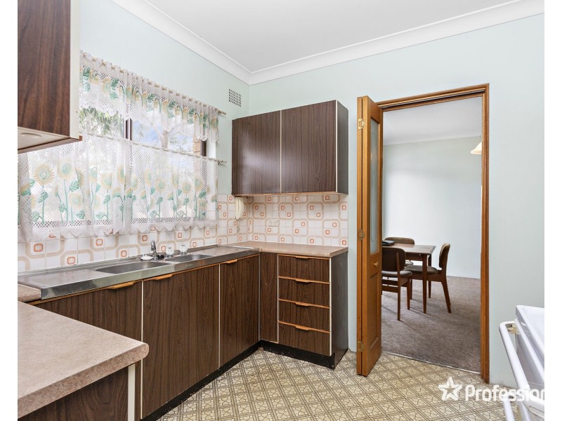 6/8 Swan Street, Revesby NSW 2212