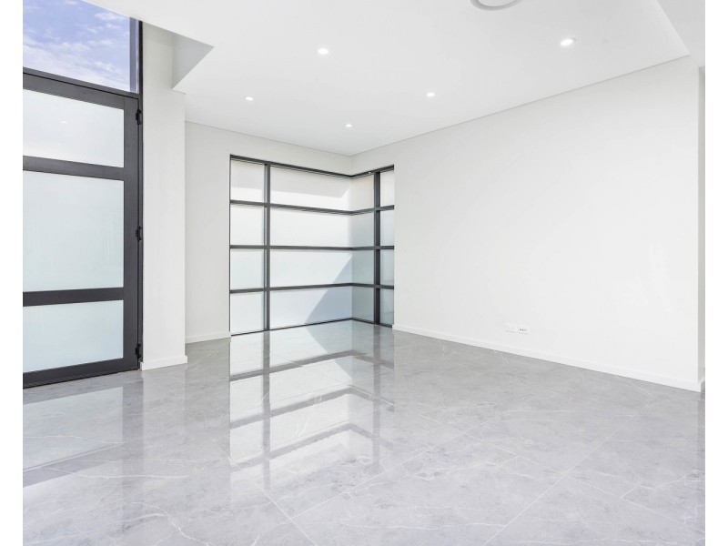 4A Burbank Avenue, East Hills NSW 2213