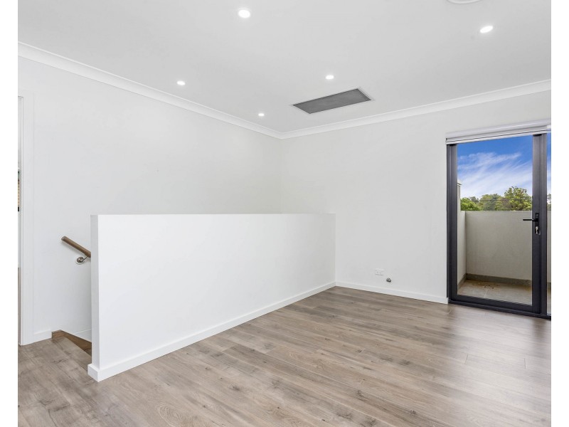 4A Burbank Avenue, East Hills NSW 2213