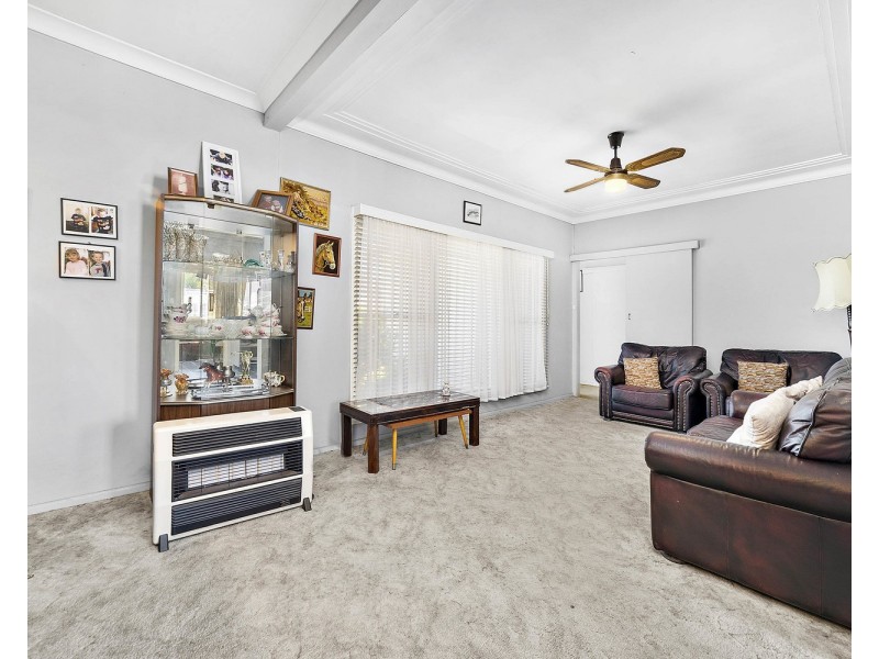 6 Alliance Avenue, Revesby NSW 2212