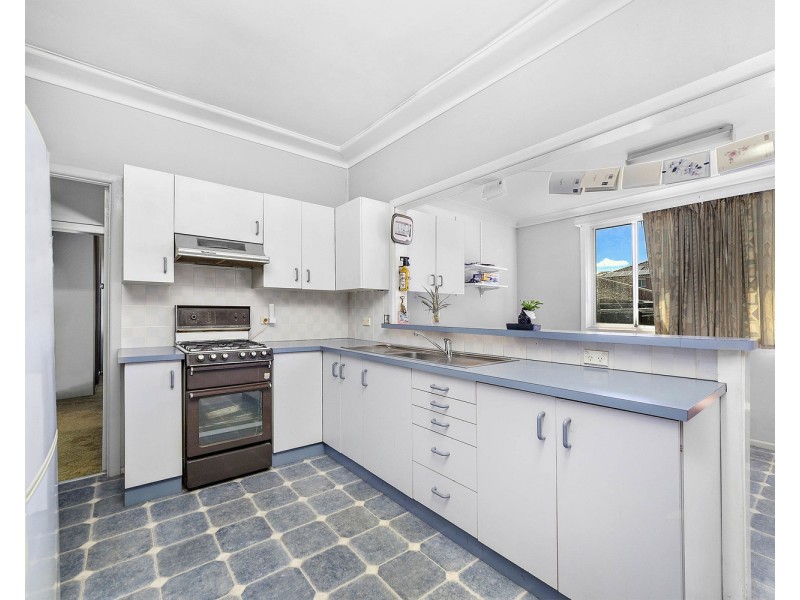 6 Alliance Avenue, Revesby NSW 2212