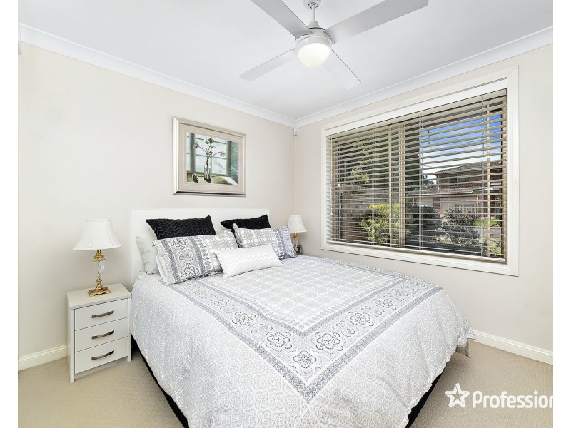 2/58 Kennedy Street, Picnic Point NSW 2213