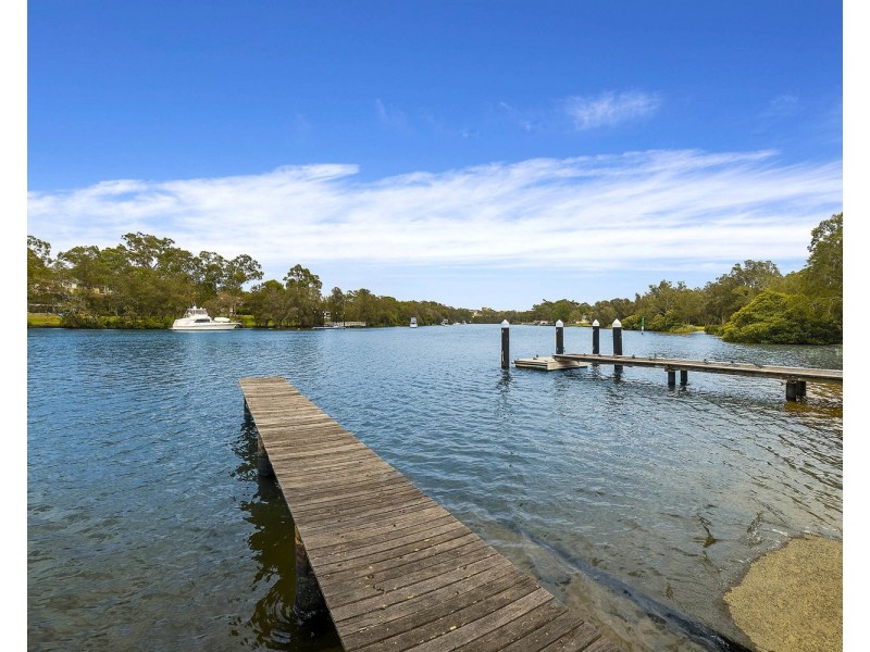 21 Burbank Avenue, East Hills NSW 2213