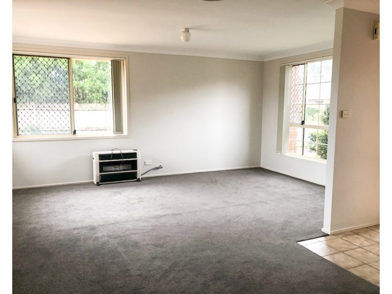 3 Mallee Court, Wattle Grove NSW 2173