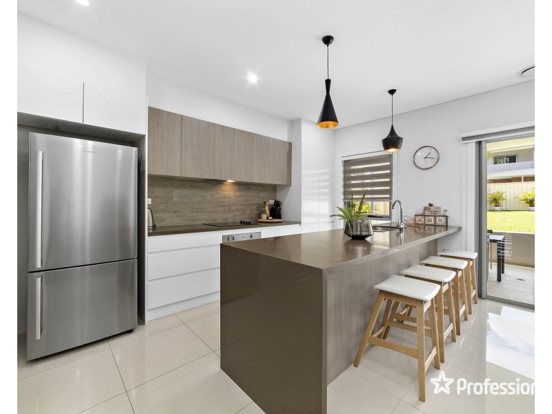 30 Burbank Avenue, East Hills NSW 2213