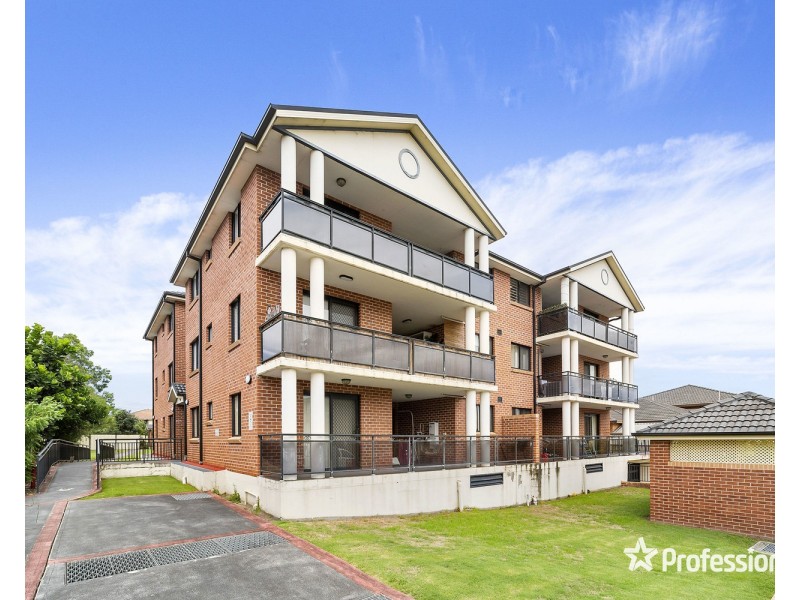21/14 White Avenue, Bankstown NSW 2200