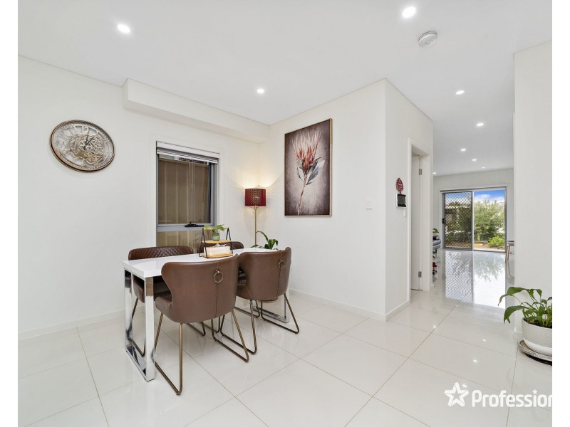 30A Burbank Avenue, East Hills NSW 2213