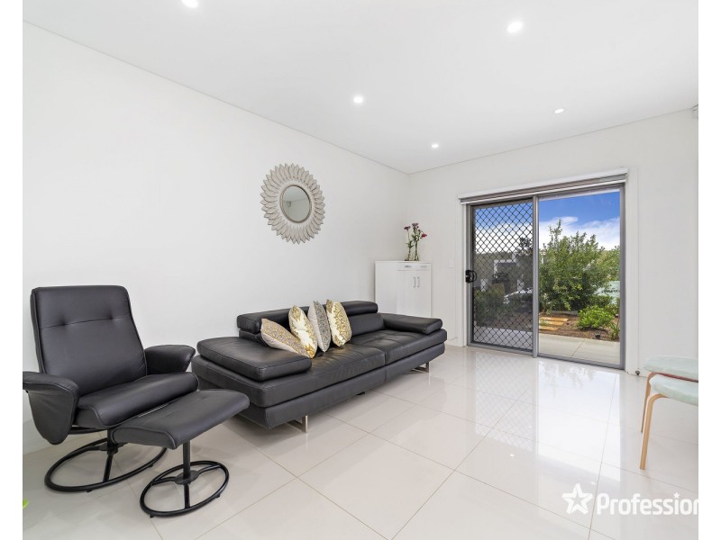 30A Burbank Avenue, East Hills NSW 2213