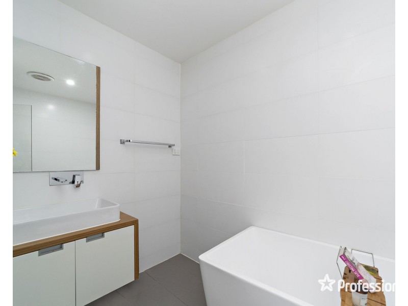 30A Burbank Avenue, East Hills NSW 2213