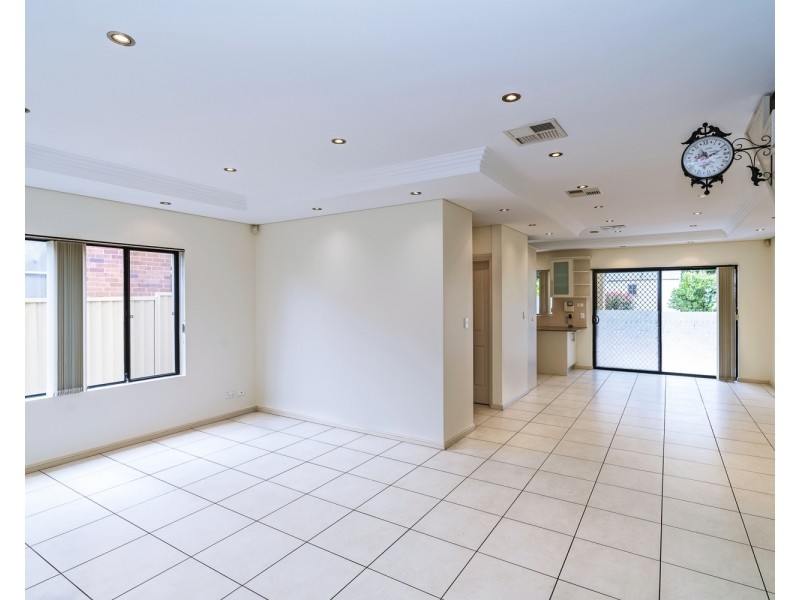 28 Hannans Road, Riverwood NSW 2210