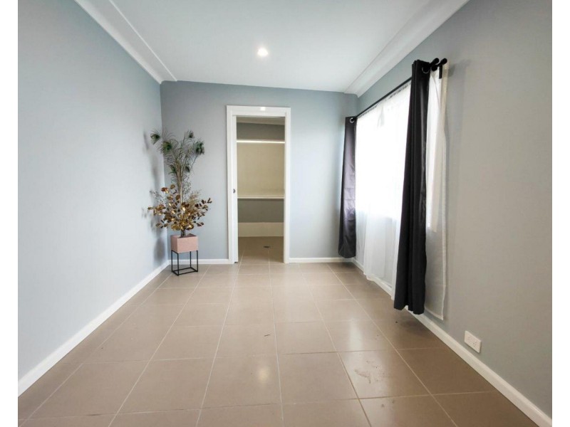 213 Davies Road, Padstow NSW 2211