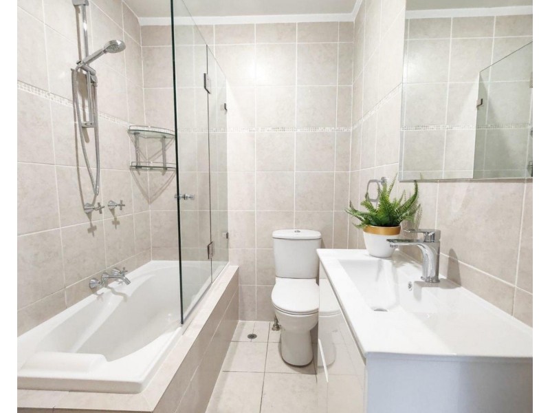 213 Davies Road, Padstow NSW 2211