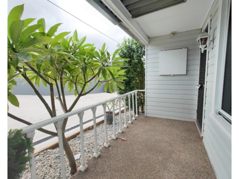 213 Davies Road, Padstow NSW 2211