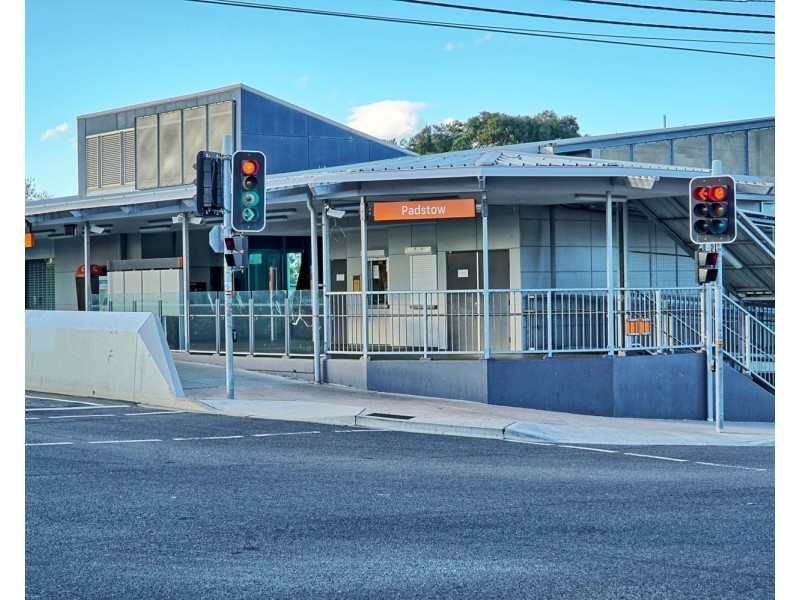 164 Gibson Avenue, Padstow NSW 2211