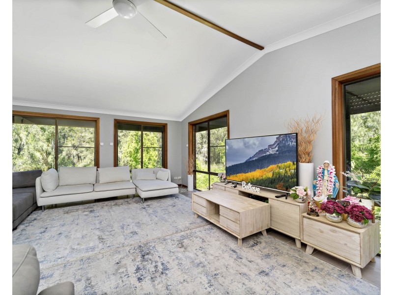 764A Henry Lawson Drive, Picnic Point NSW 2213