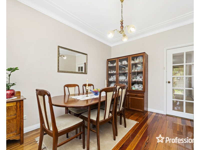 194 Gibson Avenue, Padstow NSW 2211