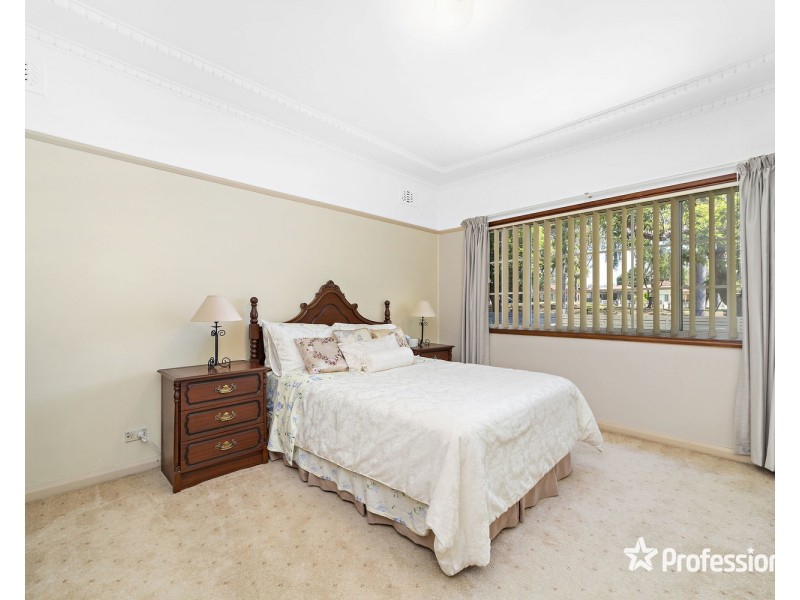 194 Gibson Avenue, Padstow NSW 2211