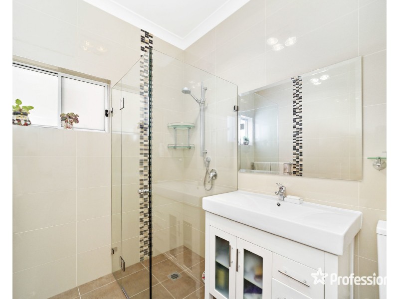 194 Gibson Avenue, Padstow NSW 2211