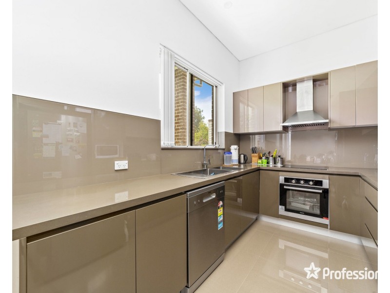 6A Tallawarra Avenue, Padstow NSW 2211