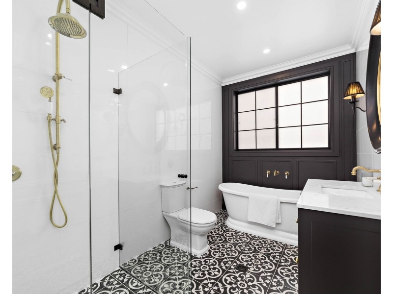 15A Eileen Street, Picnic Point NSW 2213