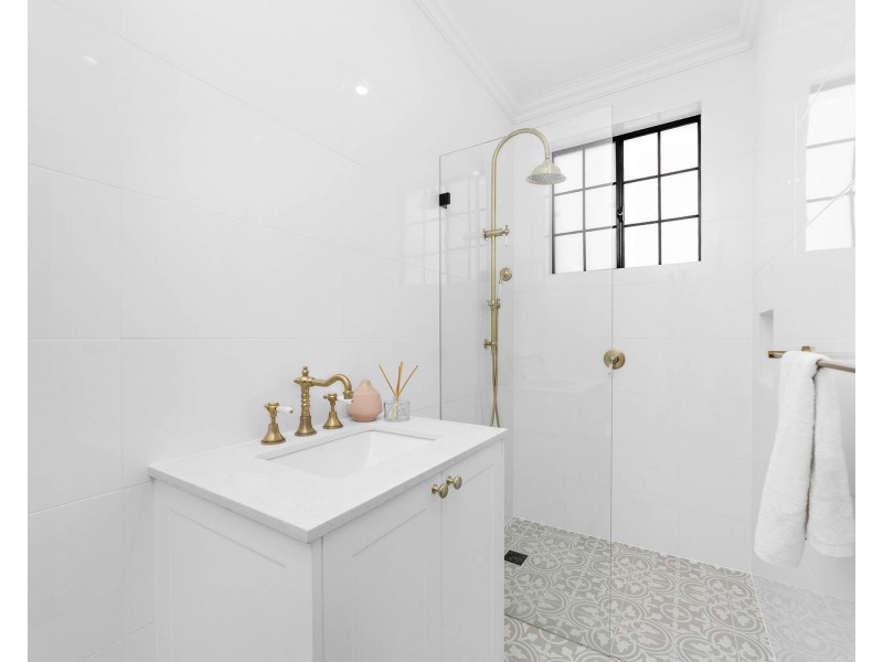 15A Eileen Street, Picnic Point NSW 2213