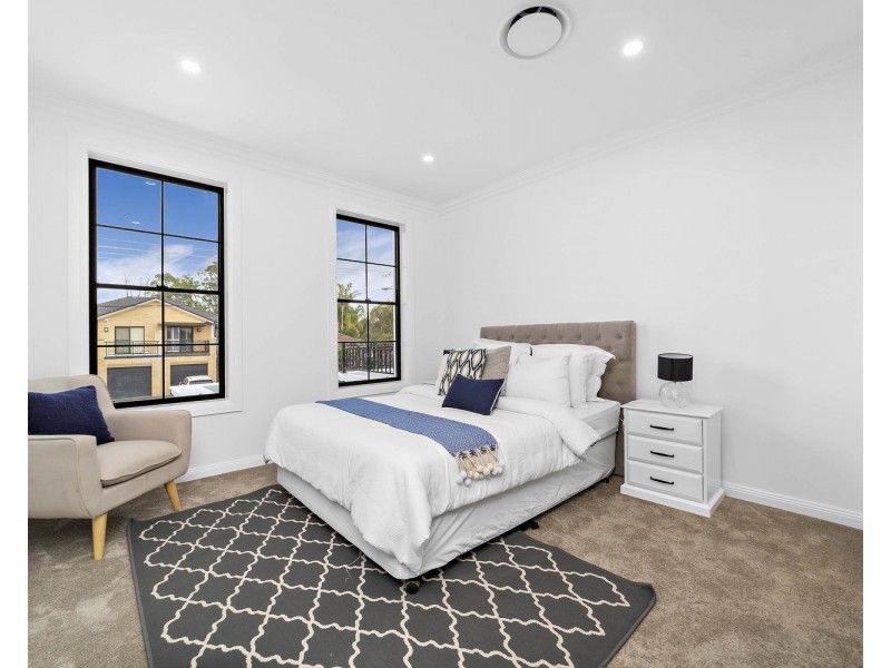 15A Eileen Street, Picnic Point NSW 2213