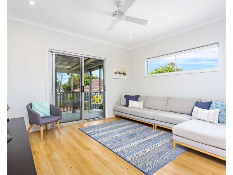 10 Denny Road, Picnic Point NSW 2213