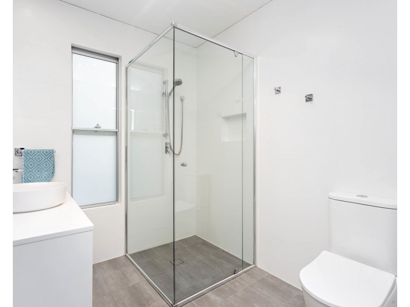 10 Denny Road, Picnic Point NSW 2213