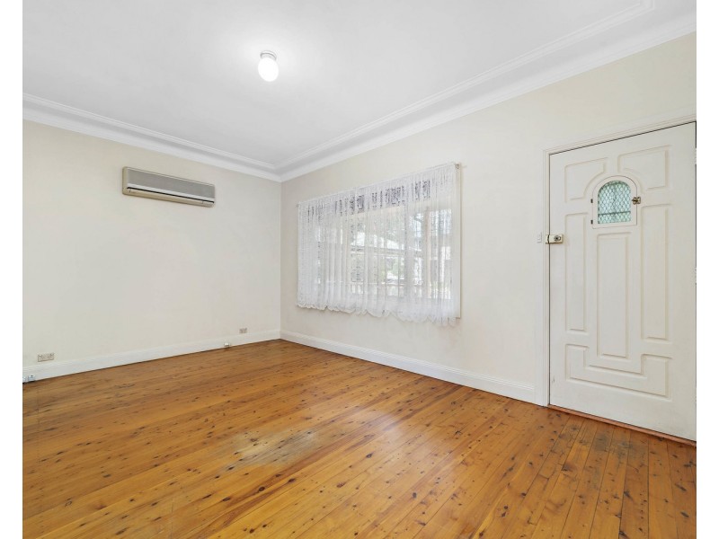 12 Alliance Avenue, Revesby NSW 2212