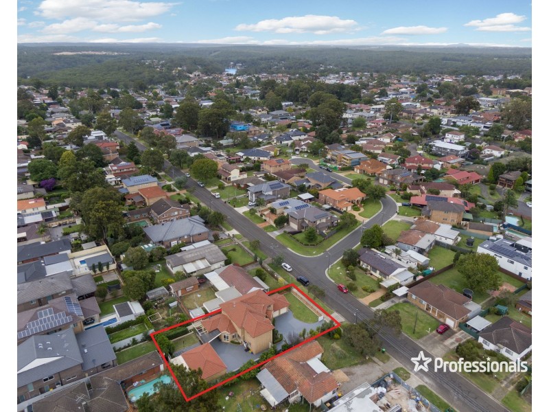 37 Victor Avenue, Picnic Point NSW 2213