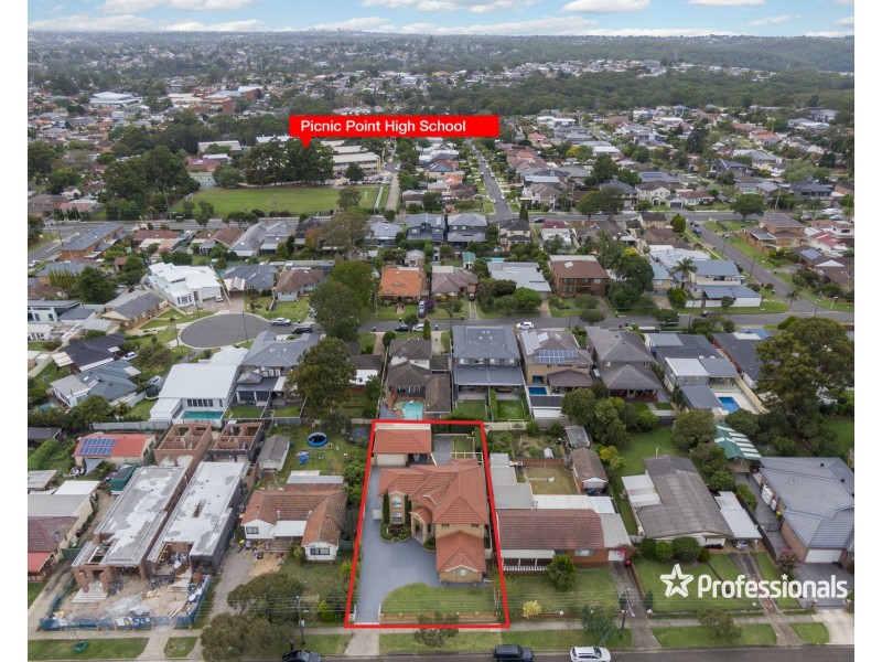37 Victor Avenue, Picnic Point NSW 2213