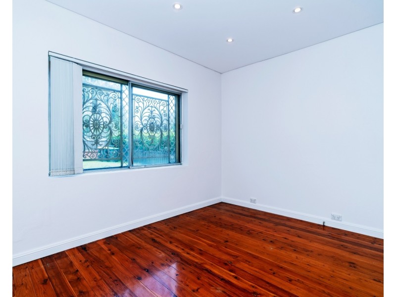 1/12 Nicoll Street, Roselands NSW 2196