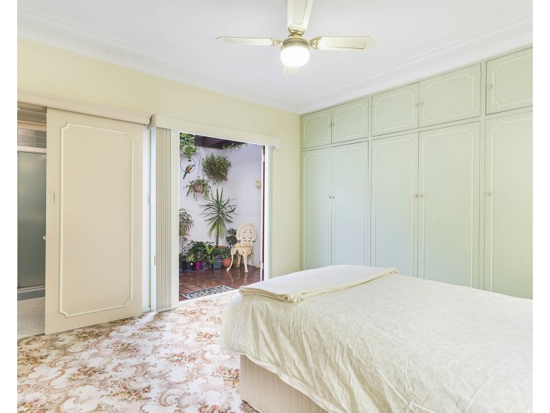 20 Hall Crescent, Padstow NSW 2211