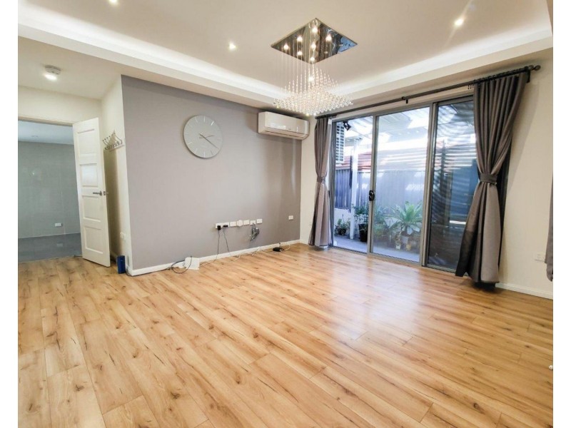 5 Carrisbrook Avenue, Punchbowl NSW 2196