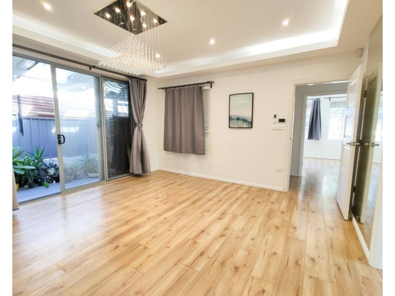 5 Carrisbrook Avenue, Punchbowl NSW 2196