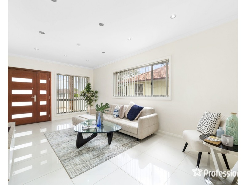 3 Benfield Parade, Panania NSW 2213
