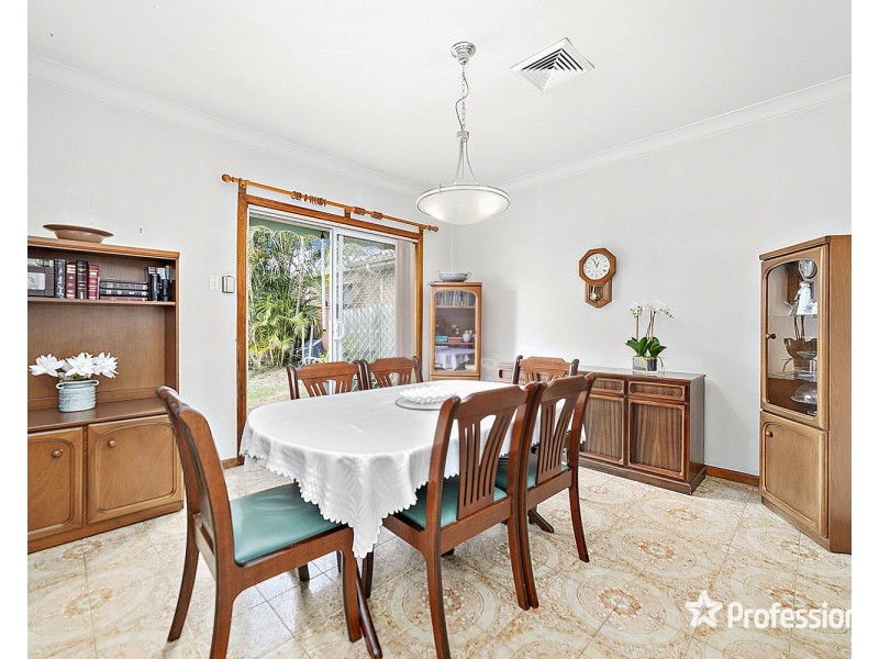 7 Amiens Avenue, Milperra NSW 2214
