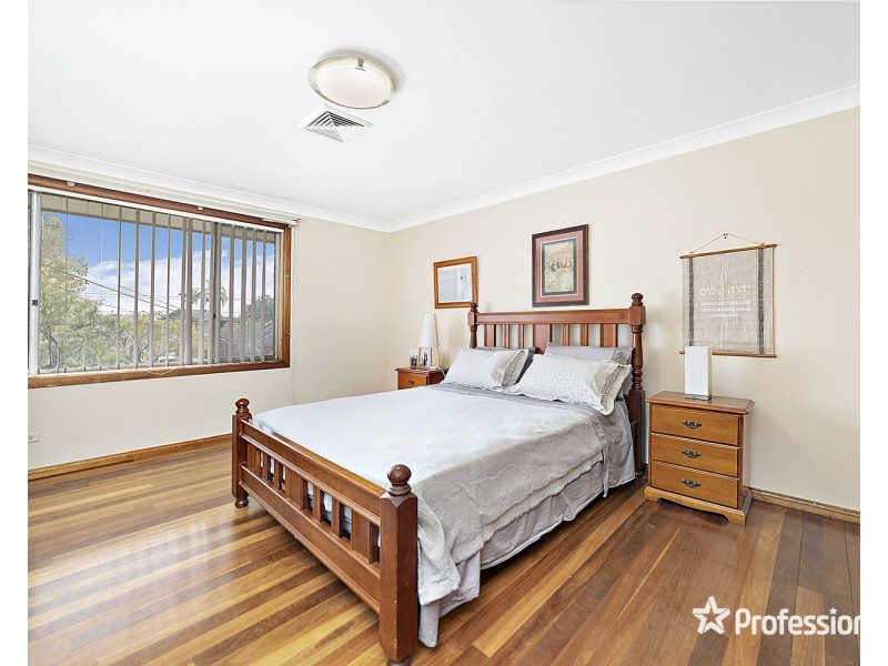 7 Amiens Avenue, Milperra NSW 2214