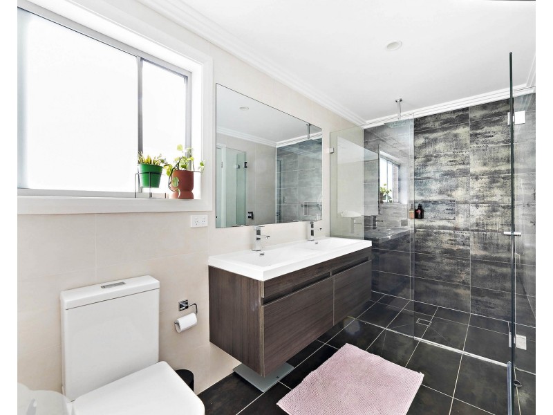 18 Lindsay Street, Panania NSW 2213