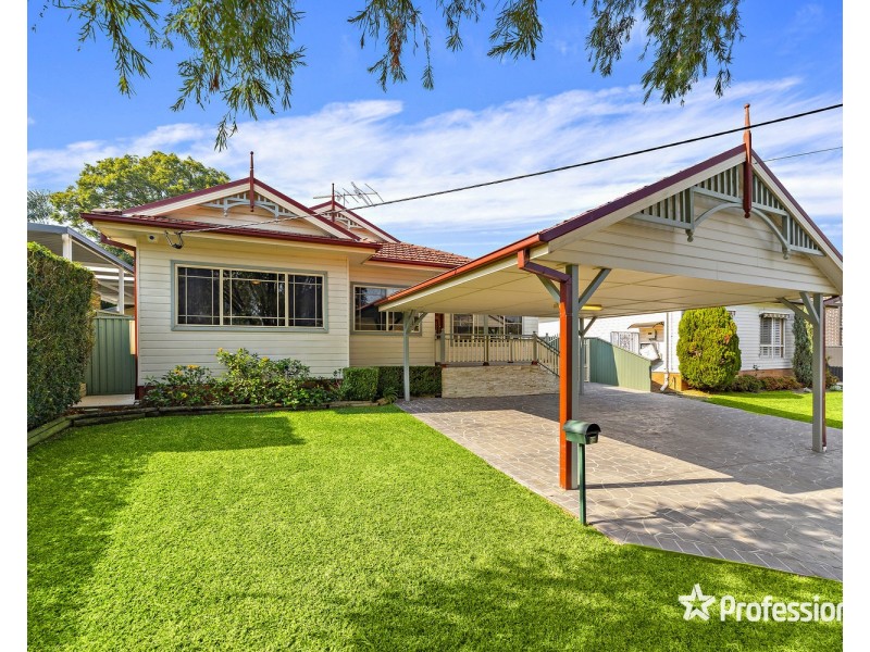 12 Austin Boulevard, Picnic Point NSW 2213