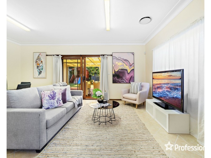 12 Austin Boulevard, Picnic Point NSW 2213