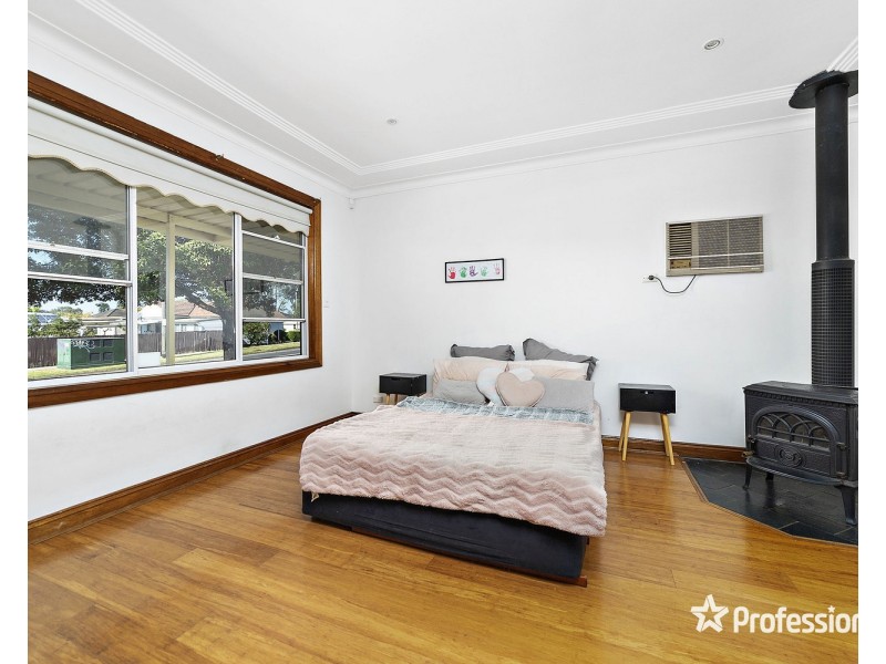 54 Eastern Avenue, Panania NSW 2213