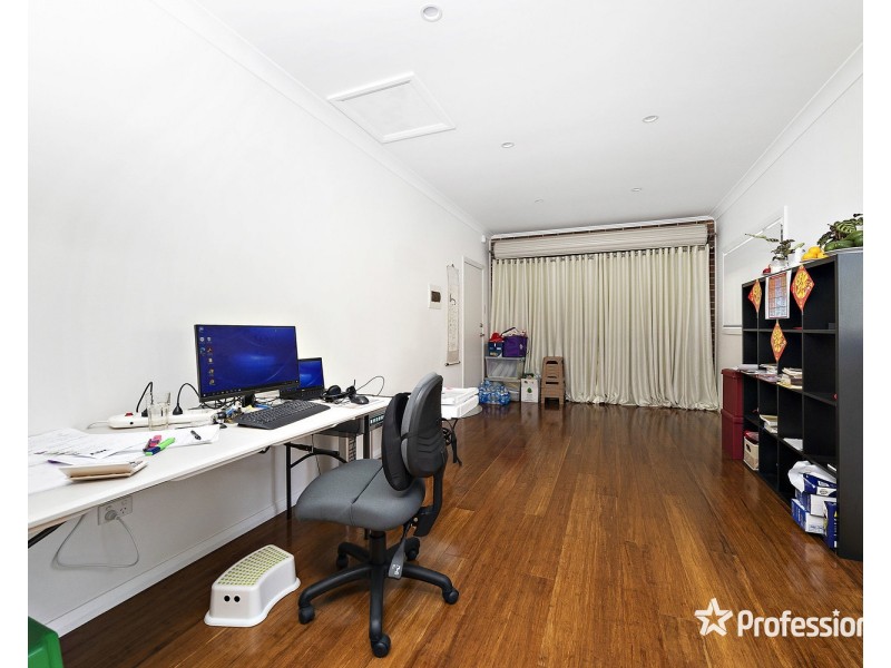 54 Eastern Avenue, Panania NSW 2213